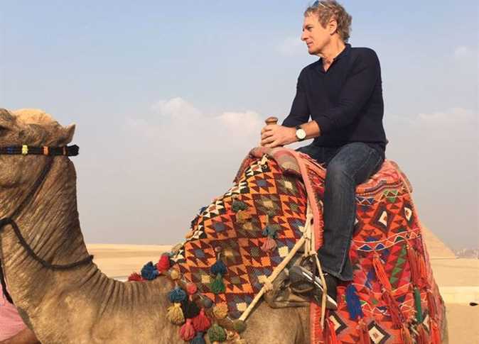 Michael Bolton happy with 'surprising' reception in Cairo airport - Egypt  Independent