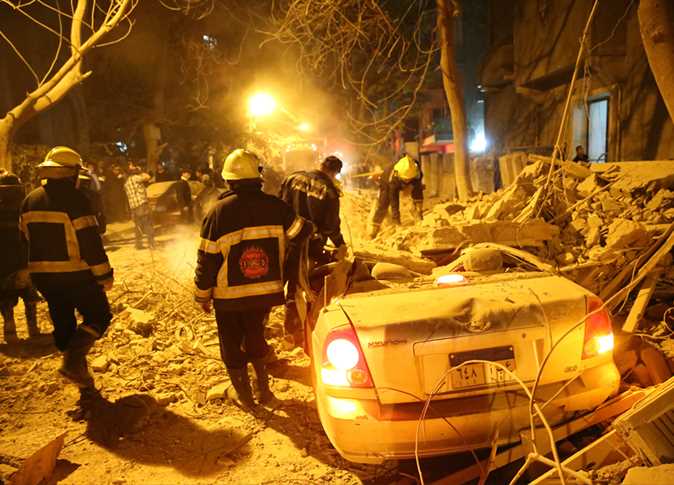Building collapse kills 2 people in Alexandria