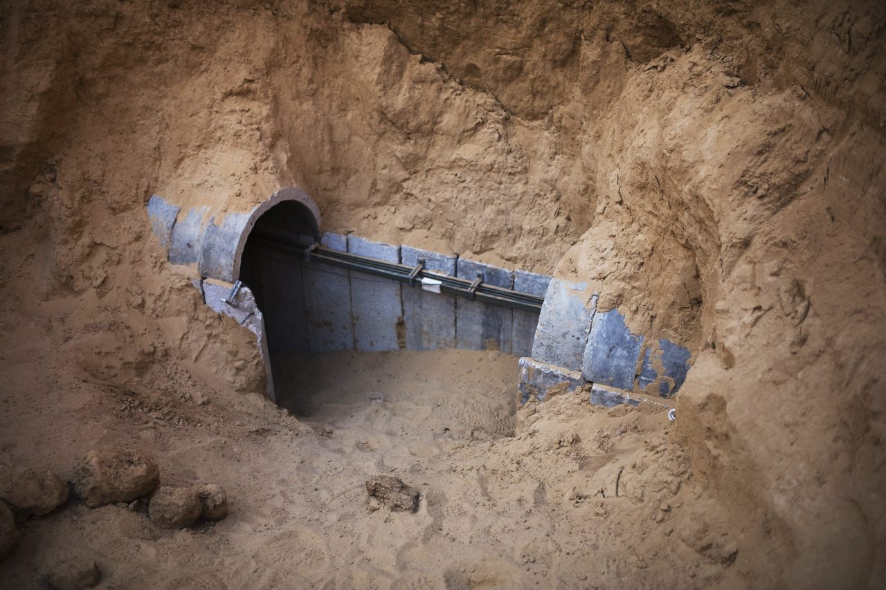 gaza-tunnel-into-israel-discovered-and-detonated-egypt-independent