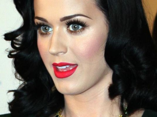 Madonna, Katy Perry get naked for voting - Egypt Independent