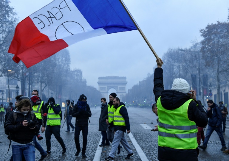 France's 'yellow vests': a movement of many shades - Egypt Independent
