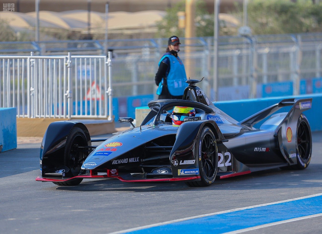 Egyptian Tourism Minister participates in Formula E-Diriyah