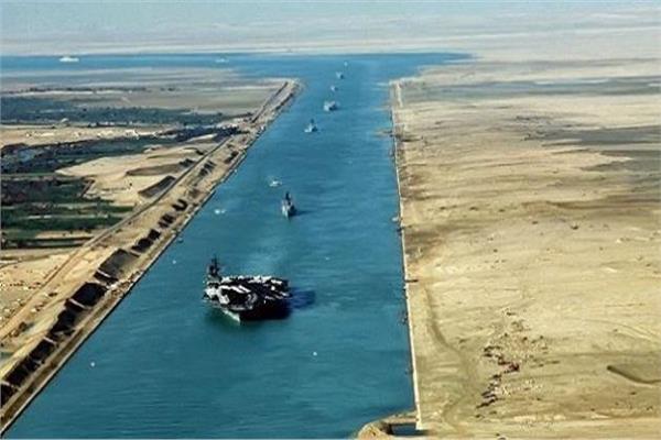 Egypt prepares giant project to expand Suez Canal