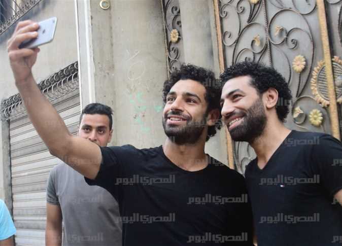 Mohamed Salah's lookalike claims he alternates for Salah in TV ads - Egypt  Independent