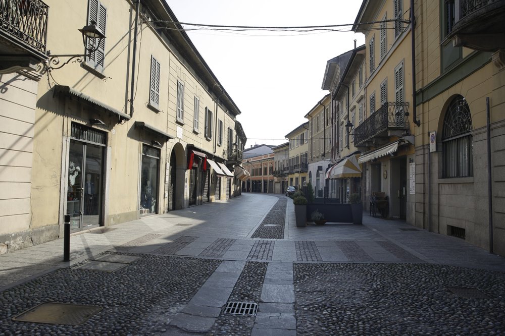 Second coronavirus death sparks fears, lockdown in Italian towns ...