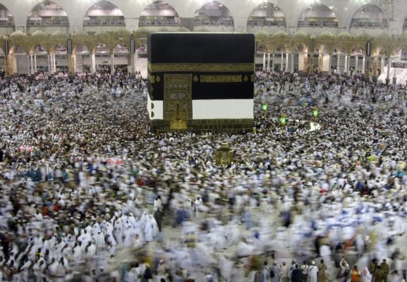 Saudi Arabia Halts Travel To Islams Holiest Site Over Virus Egypt