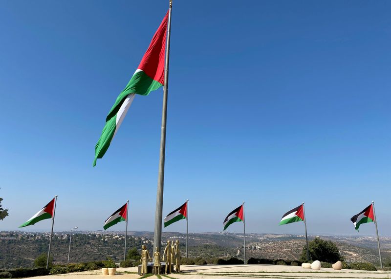 Egypt hosts five-way meeting to reach cool off situation in Palestinian territories thumbnail