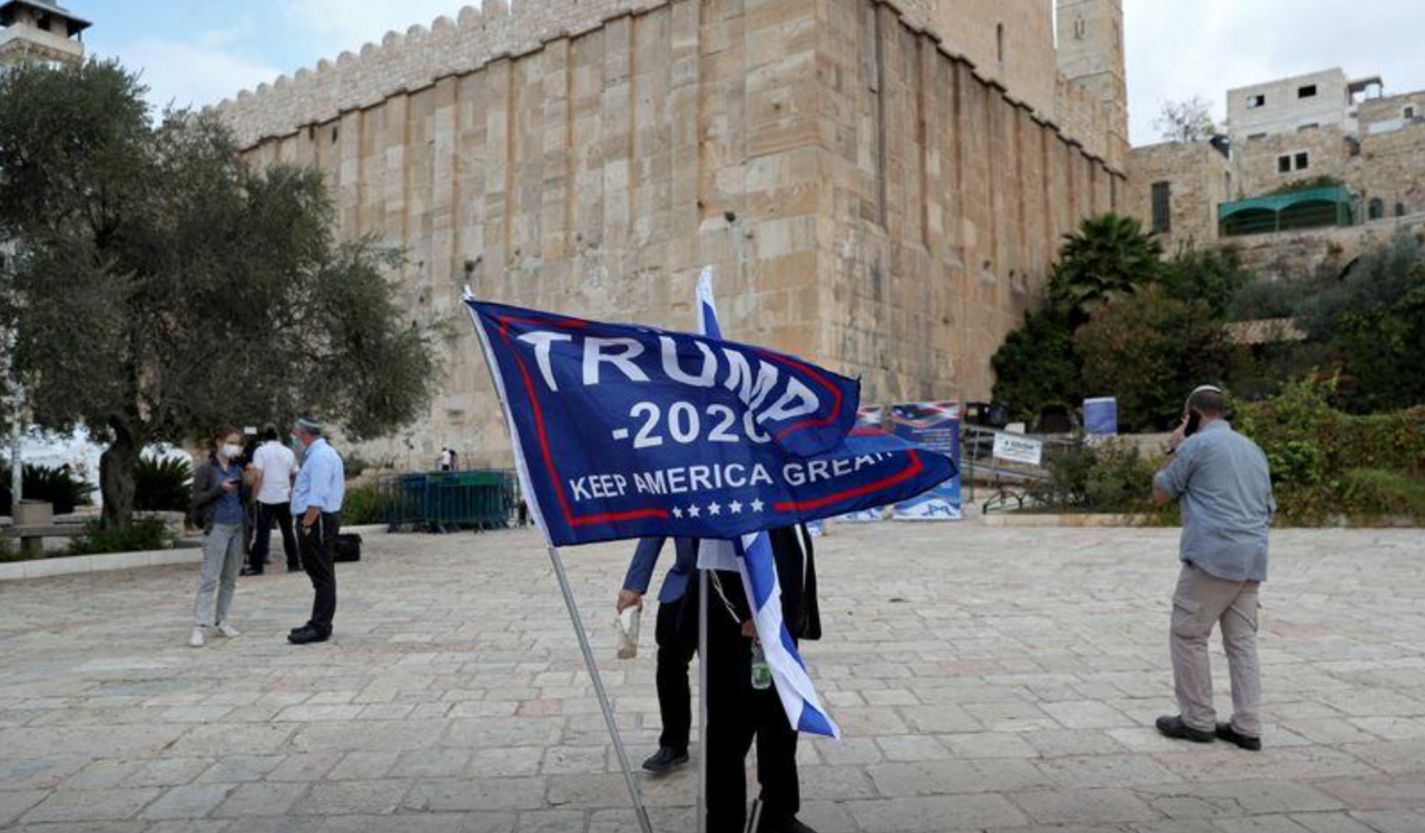 Israeli settlers pray for Trump re-election at biblical tomb Israeli settlers pray for Trump re-election at biblical tomb