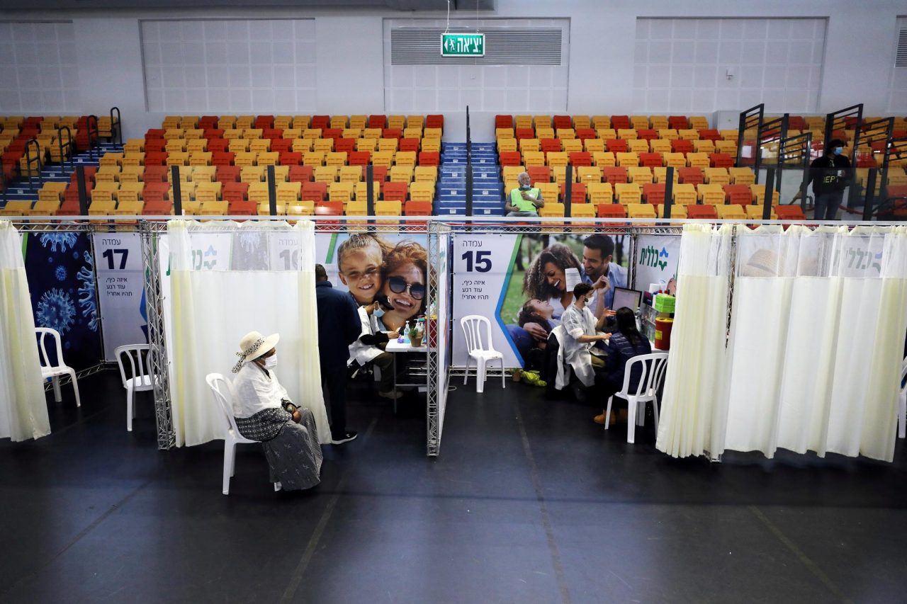 Israel extends lockdown, sees delay in COVID-19 turnaround