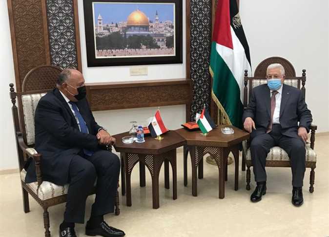 Egypt&rsquo;s Foreign Minister, Palestinian President discuss Gaza ceasefire