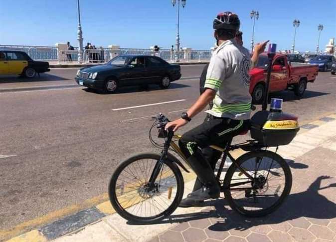 Alexandria introduces bike-riding traffic police to ease congestion