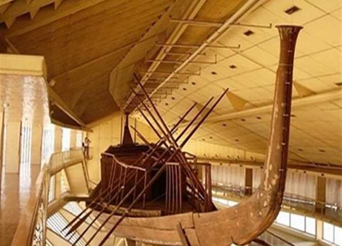 Antiquities Minister discusses developments in Khufu Ship transfer, GEM progress