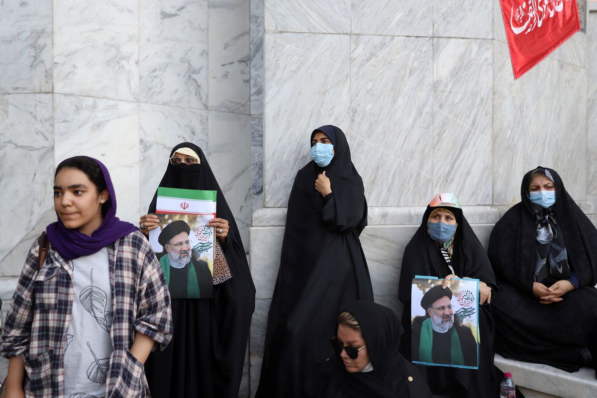 Judge under US sanctions set to win presidency for Iran&rsquo;s hardliners