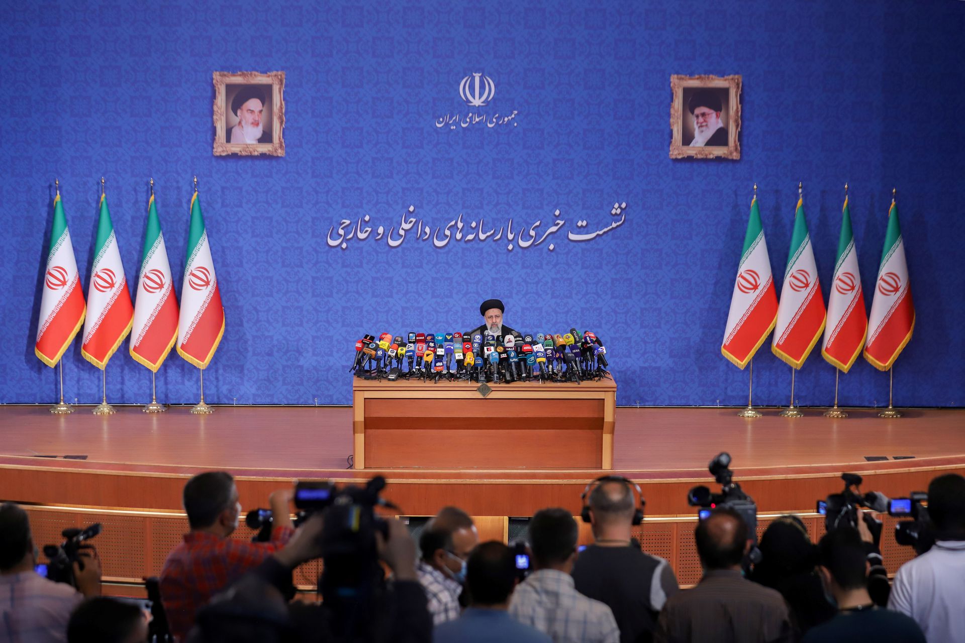 Raisi says he should be rewarded for defending people&rsquo;s rights and security