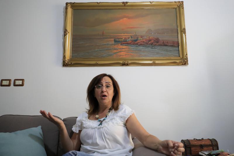 In Lebanon, a search for medicine and a stranger&rsquo;s help