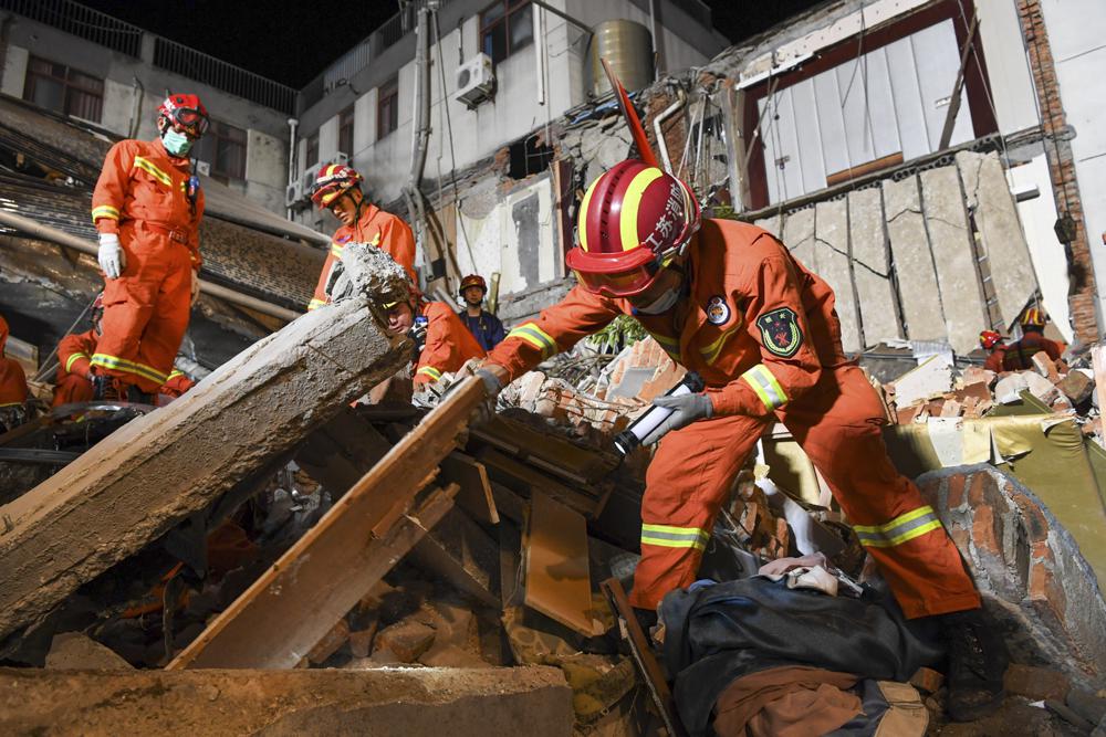At least 8 dead in hotel collapse in city in eastern China