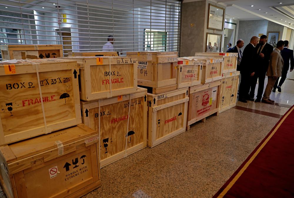 Iraq gets back looted ancient artifacts from US, others