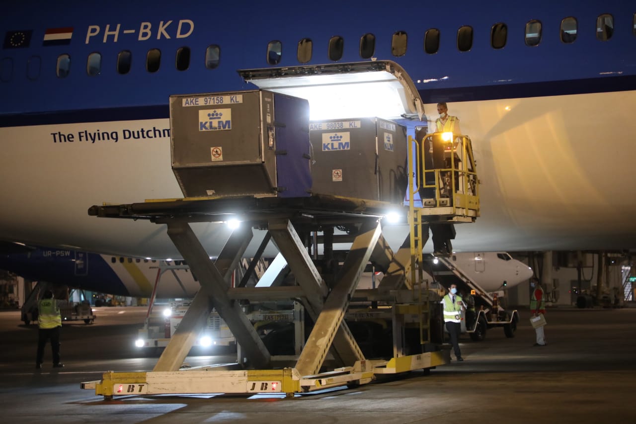 Photos: Egypt receives 1.76 million more doses of AstraZeneca vaccine