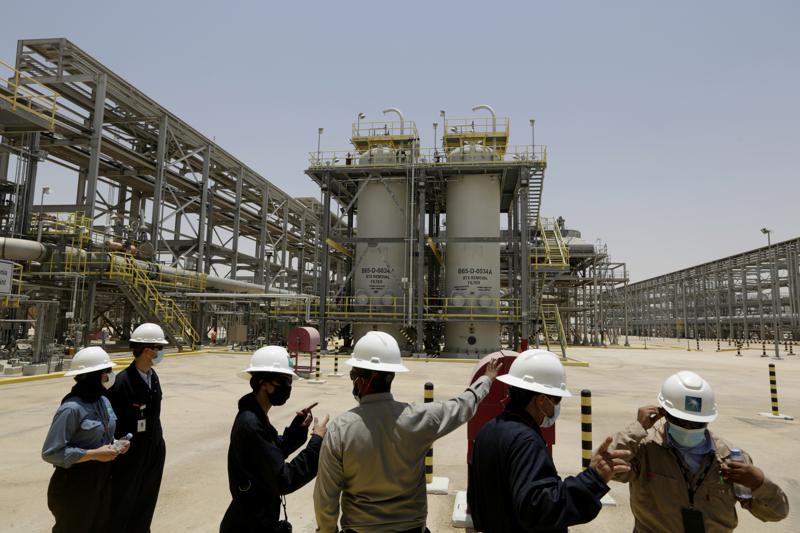 Saudi oil giant Aramco sees half-year earnings climb to $47B