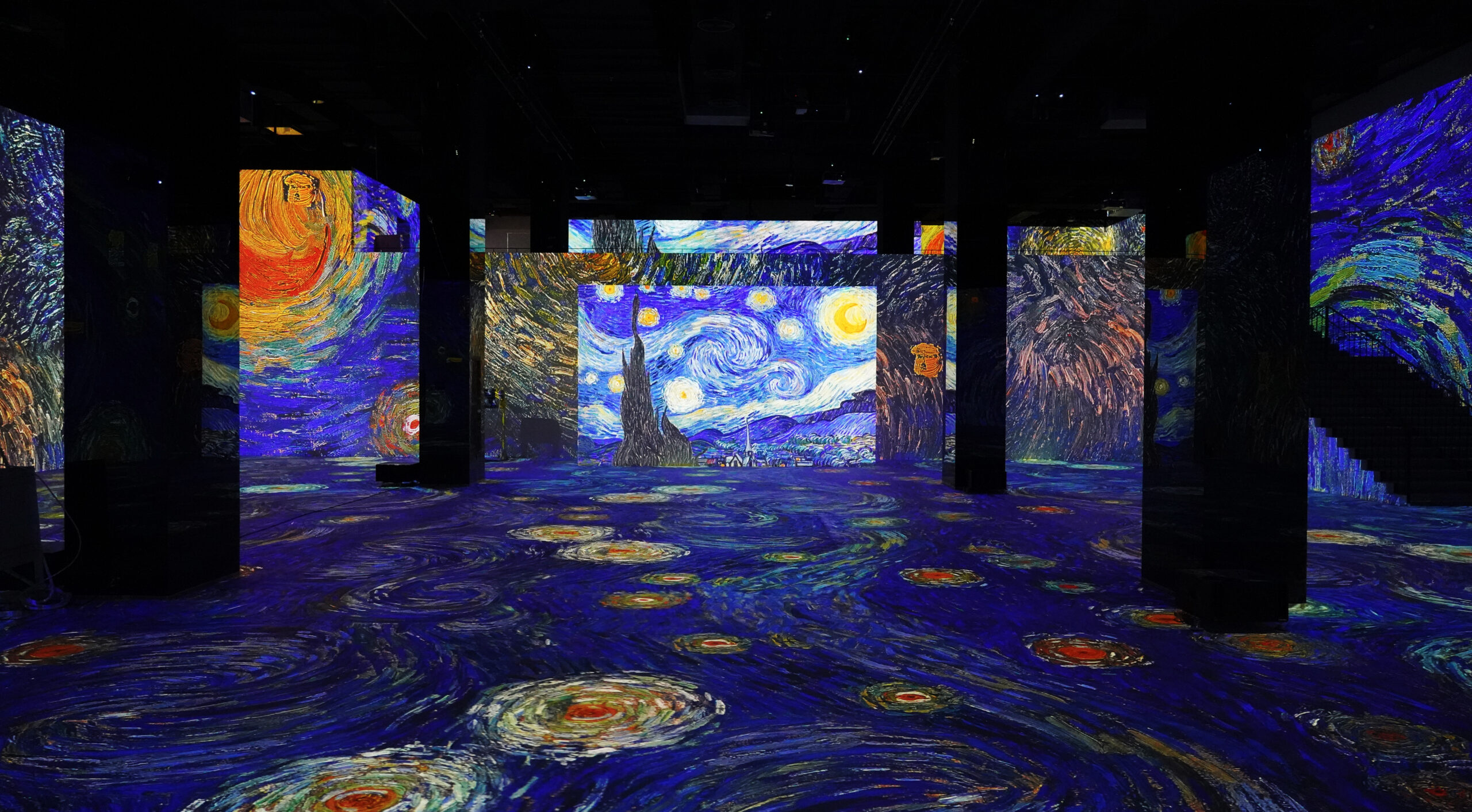 Van Gogh (2)-Van Gogh (3)-Infinity Des Lumières in Dubai