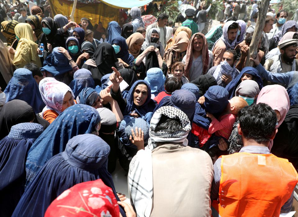 Turkish Red Crescent sending aid to feed displaced Afghans