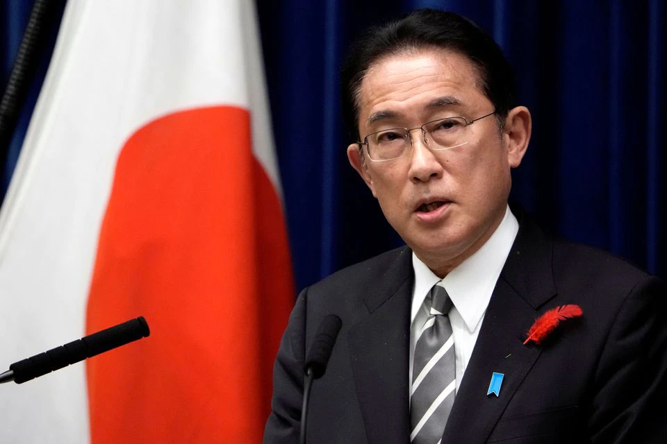 Polls suggest Japan&rsquo;s ruling bloc will cling to election majority
