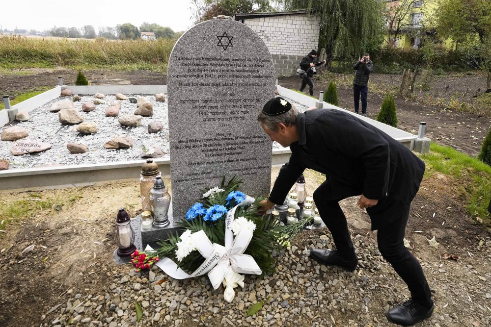 Sites where Germans killed Jews are dedicated in Poland Sites where Germans killed Jews are dedicated in Poland