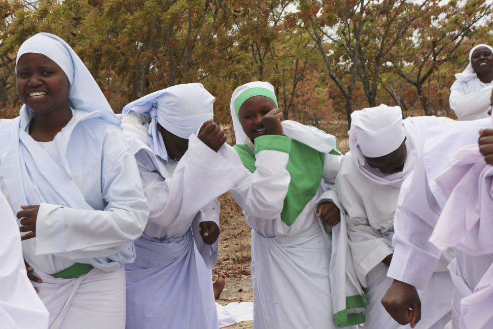 ‘It’s not Satanism’: Zimbabwe church leaders preach vaccines ‘It’s not Satanism’: Zimbabwe church leaders preach vaccines