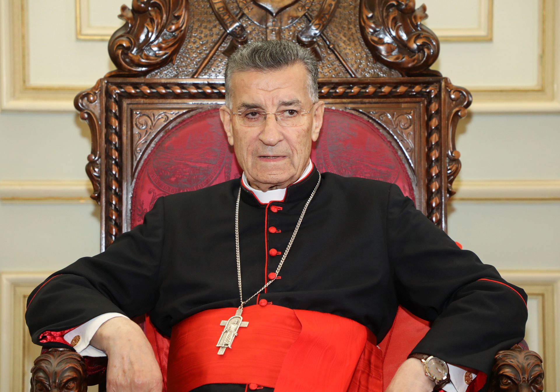 Lebanon’s top Christian cleric calls on authorities to defuse crisis with Gulf