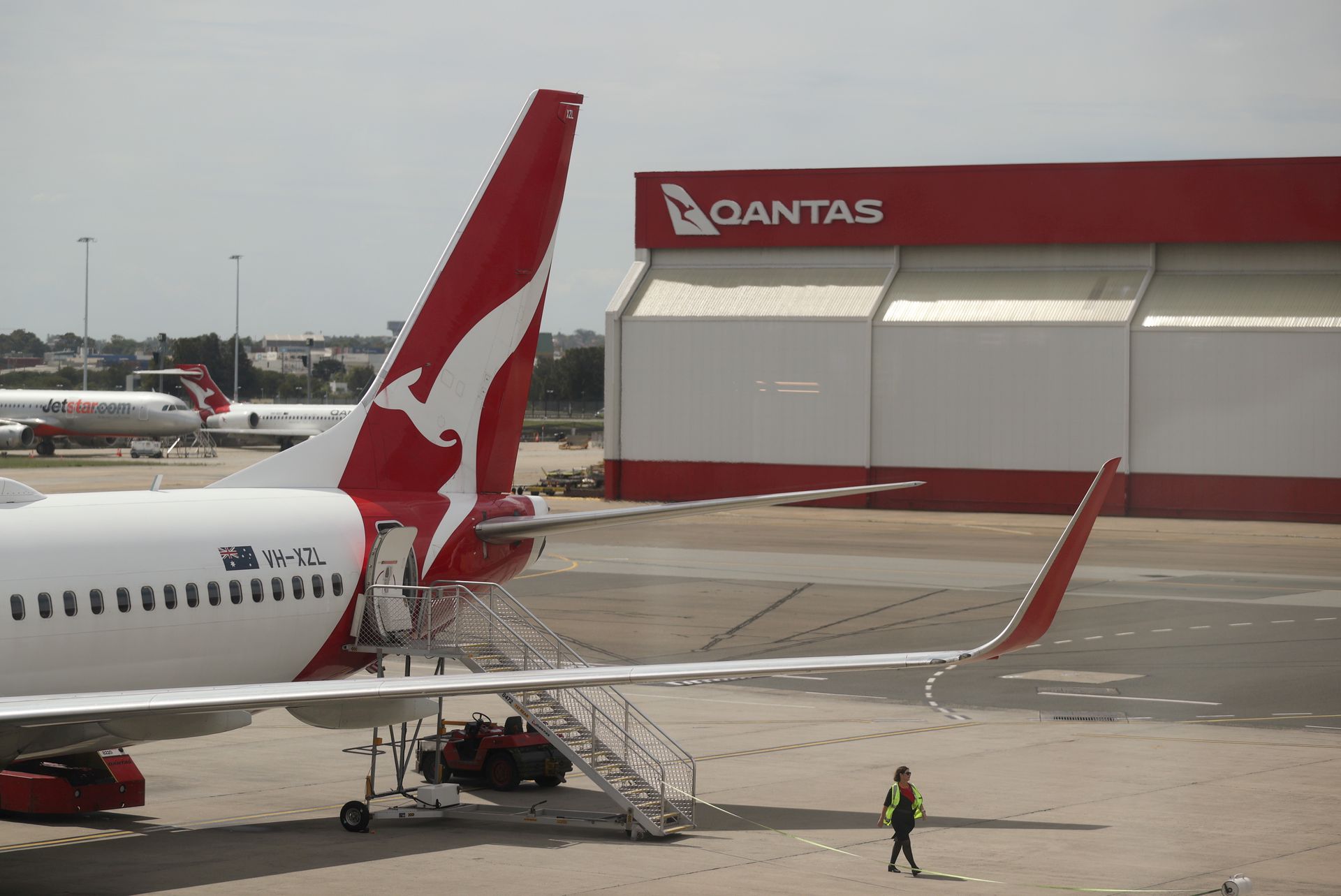 Qantas extends Emirates alliance for another five years till 2028