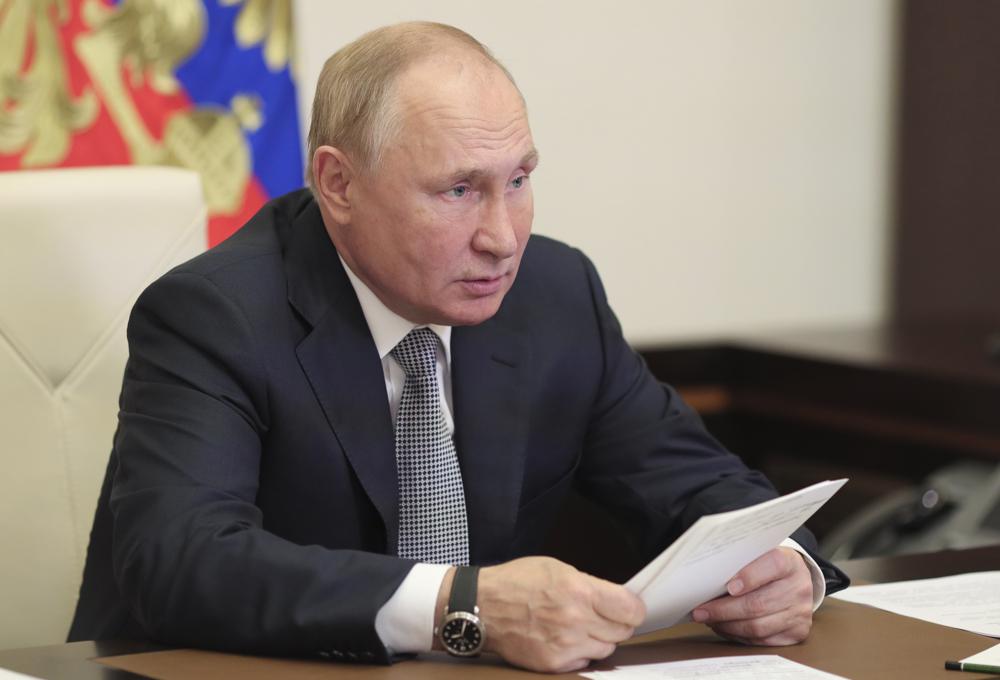 Putin orders nonwork week as COVID numbers rise in Russia