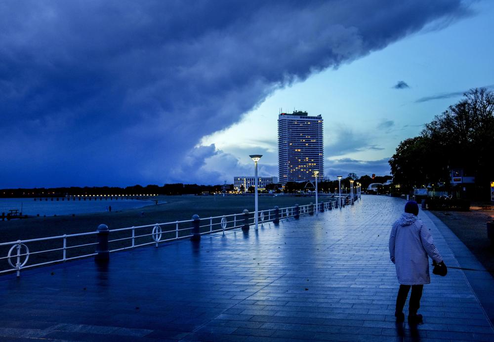 Strong winds cause damage, disruptions in western Europe