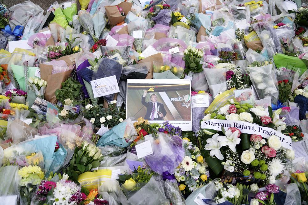 Father of suspect in UK lawmaker&rsquo;s slaying is &lsquo;traumatized&rsquo;