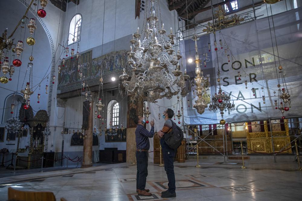 Christmas in Bethlehem: Gilded treasures, but few tourists