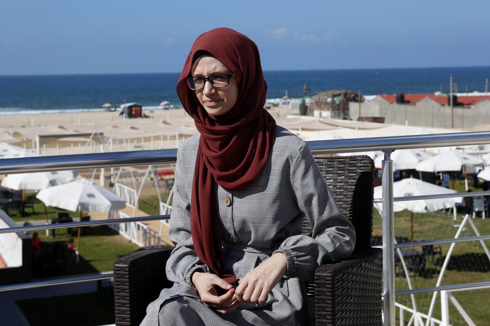 Hamas &lsquo;guardian&rsquo; law keeps Gaza woman from studying abroad