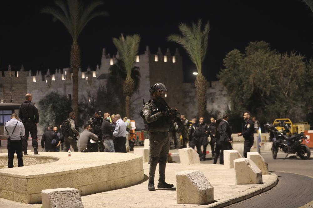 Israeli police questioned on Palestinian attacker&rsquo;s shooting