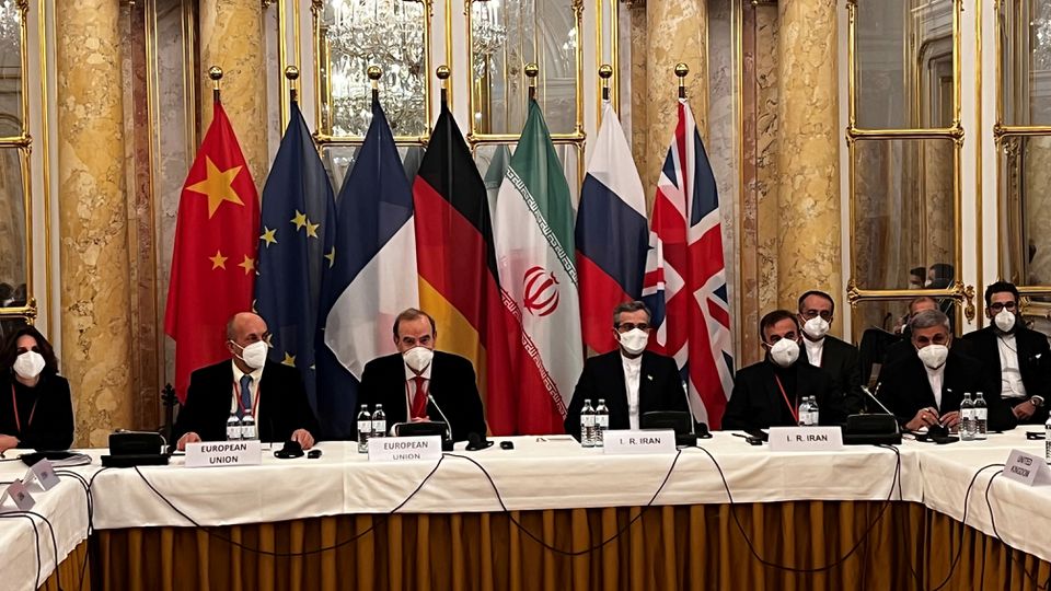 Iran nuclear talks due to pause on Friday, diplomats say