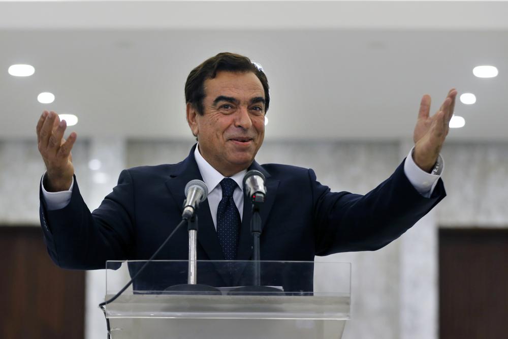 Lebanon minister to resign in bid to ease crisis with Saudis