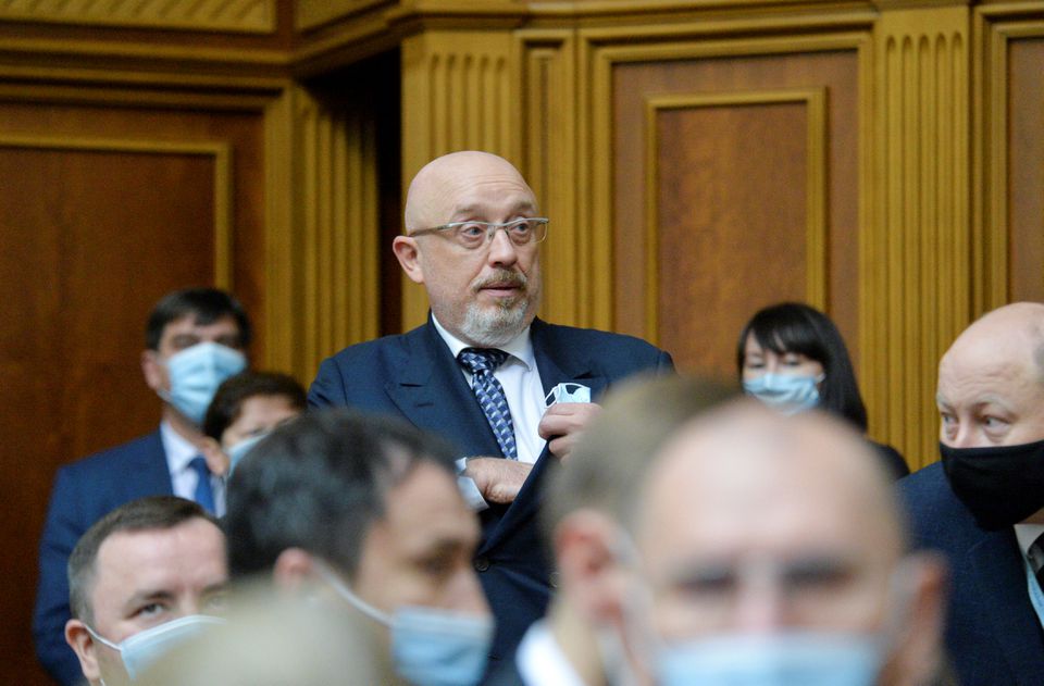 Large scale Russian offensive possible in January, Ukraine saysreu