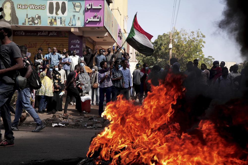 Sudanese security forces kill 3 in new anti-coup protests