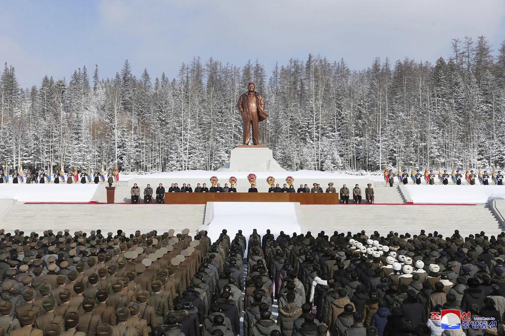 N. Korea celebrates late leader&rsquo;s birthday, pushes for unity