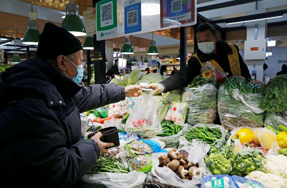 Turkish consumer confidence drops 2.8 percent in Feb