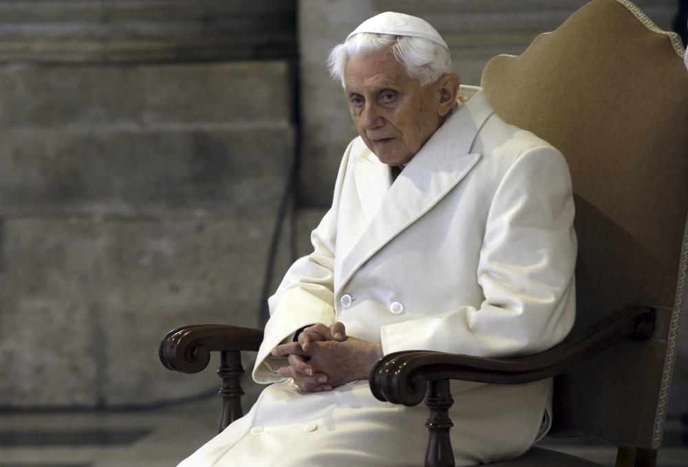 Retired pope asks pardon for abuse, but admits no wrongdoing Retired pope asks pardon for abuse, but admits no wrongdoing
