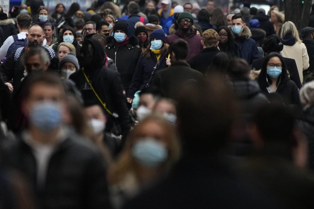 UK: People with COVID in England won&rsquo;t need to self-isolate