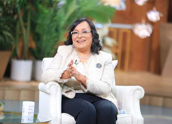 Sisi dispatches delegation to join in mourning over former MP Anissa Hassouna&rsquo;s death
