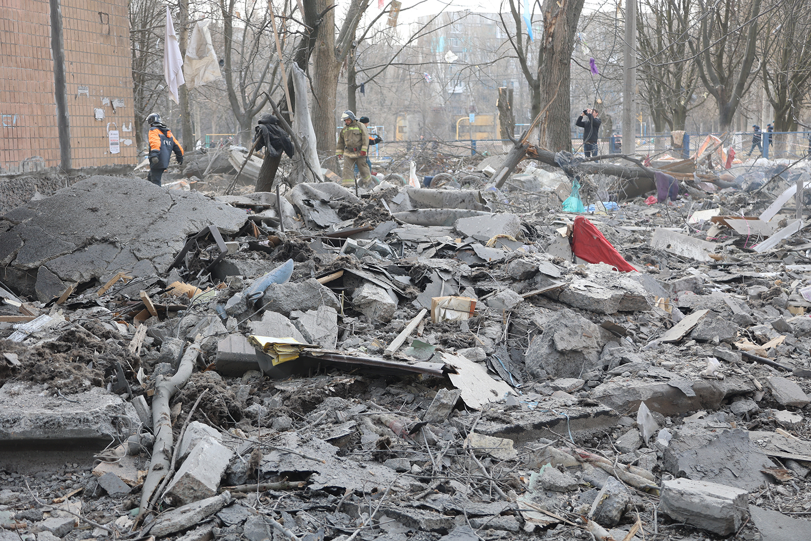 Ukrainian officials say humanitarian convoys were stopped and raided by Russian forces. Here’s what we know