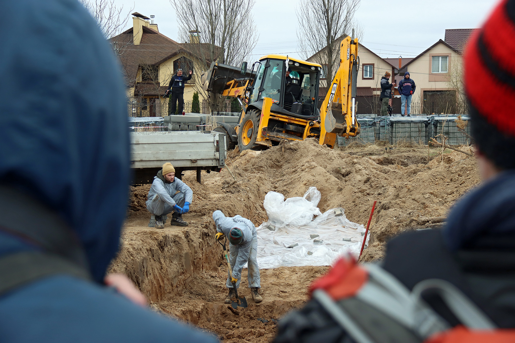 UK war crime experts will fly to Ukraine to help investigate “atrocities” by Russian forces