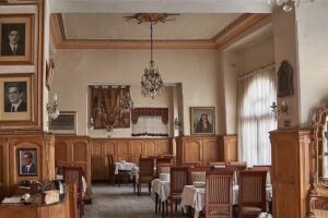 Alfy Bey restaurant, Alfy Street, downtown Cairo.