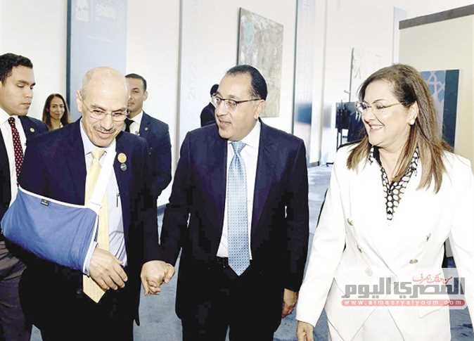 Egyptian government signs agreements to support exports - Egypt Independent