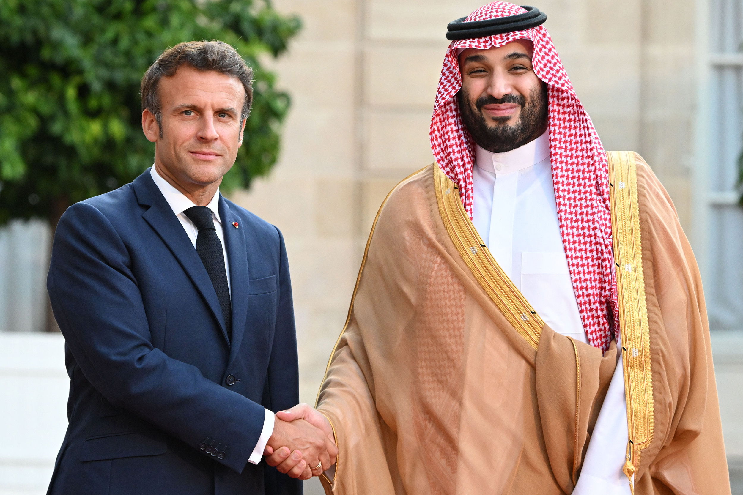 French President discusses Europe’s energy crisis with Saudi Crown Prince